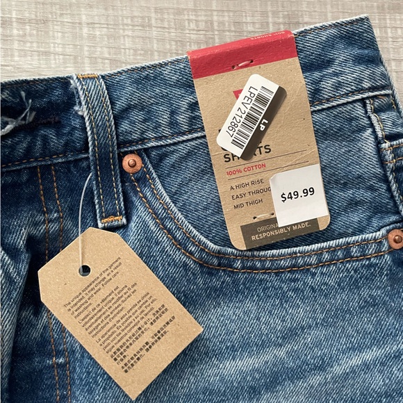 Levi's 501 Mid Thigh Women's Jean Shorts - Well Sure Size 26 - Picture 5 of 6
